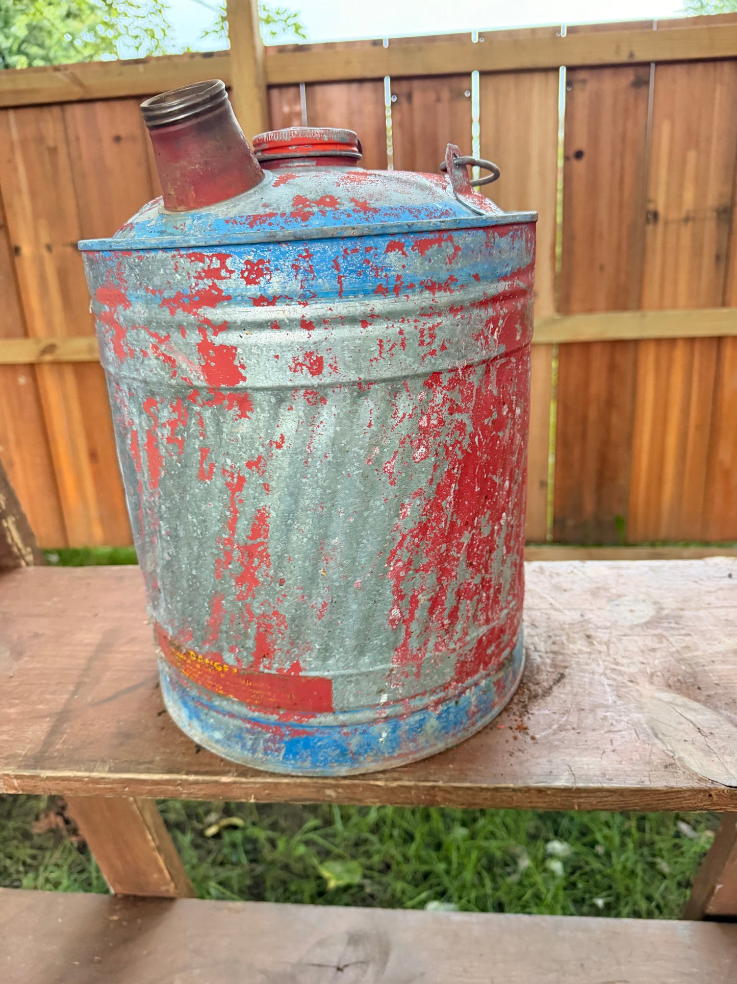 Hand cut gas can Jack-o-lantern C16