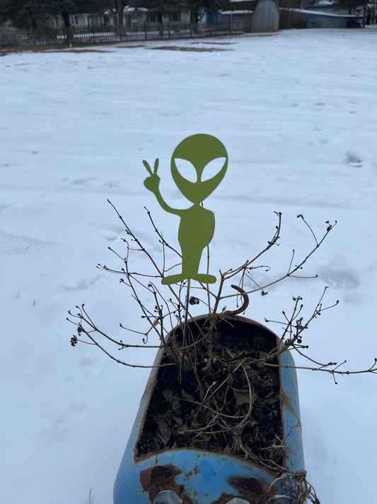 Mini alien yard stake