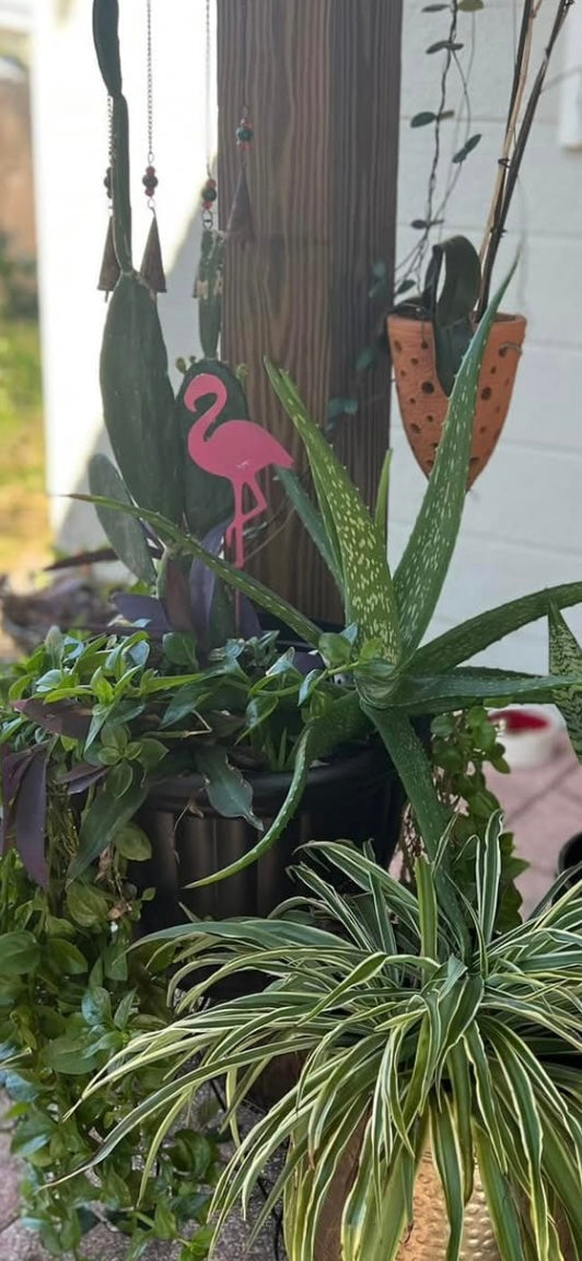 Mini flamingo yard stake