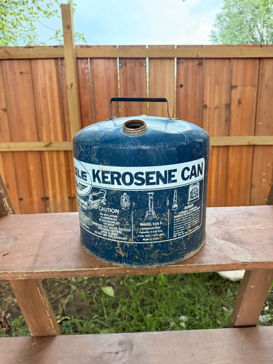 Hand cut gas can Jack-o-lantern C6
