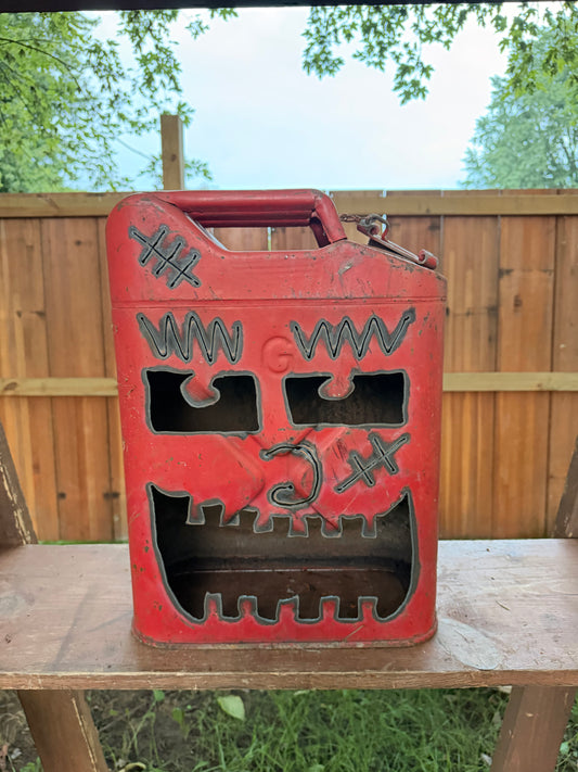 Hand cut gas can Jack-o-lantern Frankenstein C18
