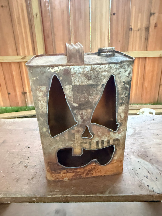 Hand cut gas can Jack-o-lantern C14