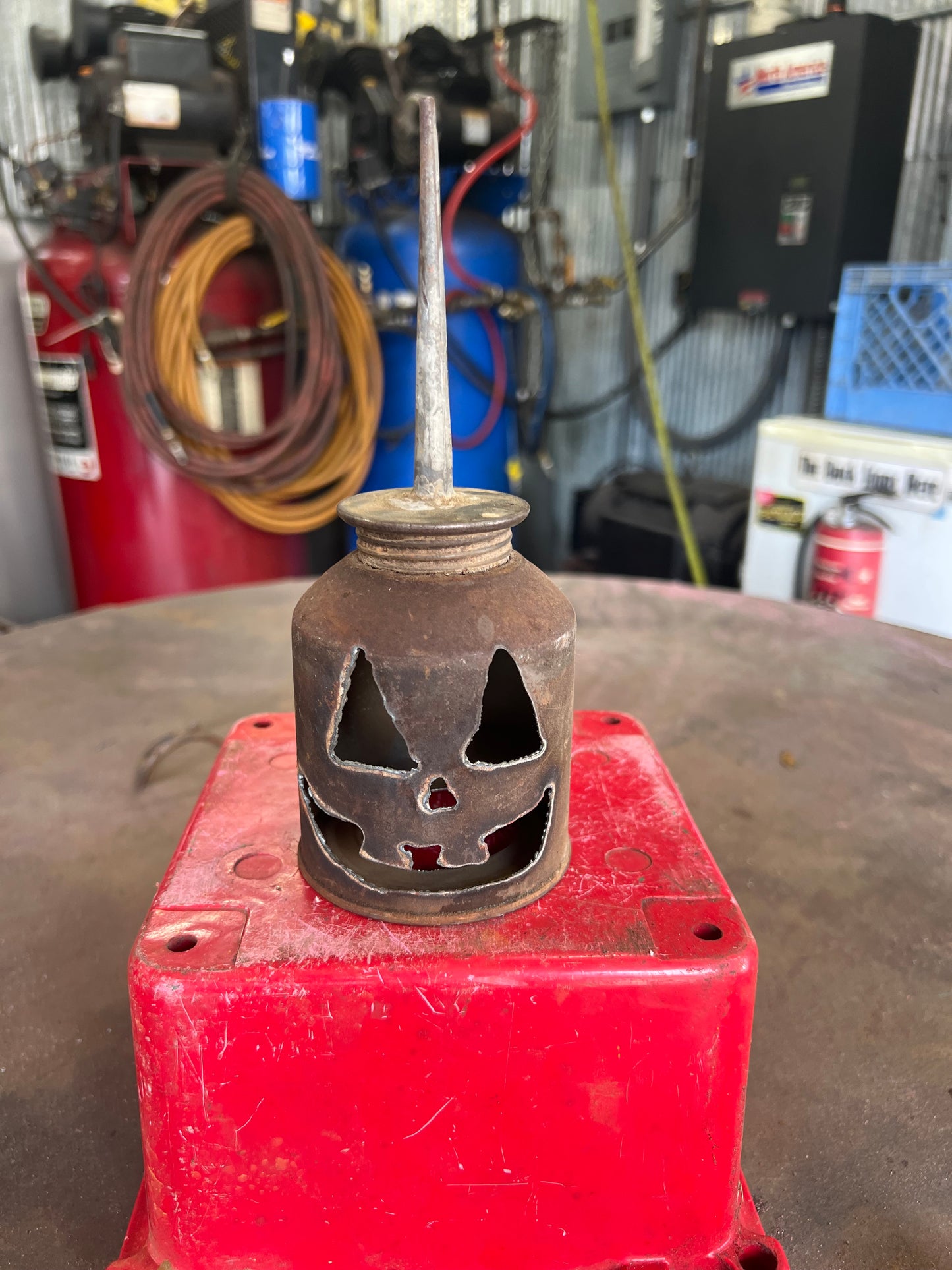 Vintage Jack-o-lantern Oiler A3