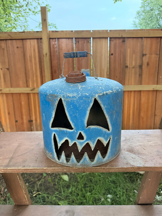 Hand cut gas can Jack-o-lantern C21