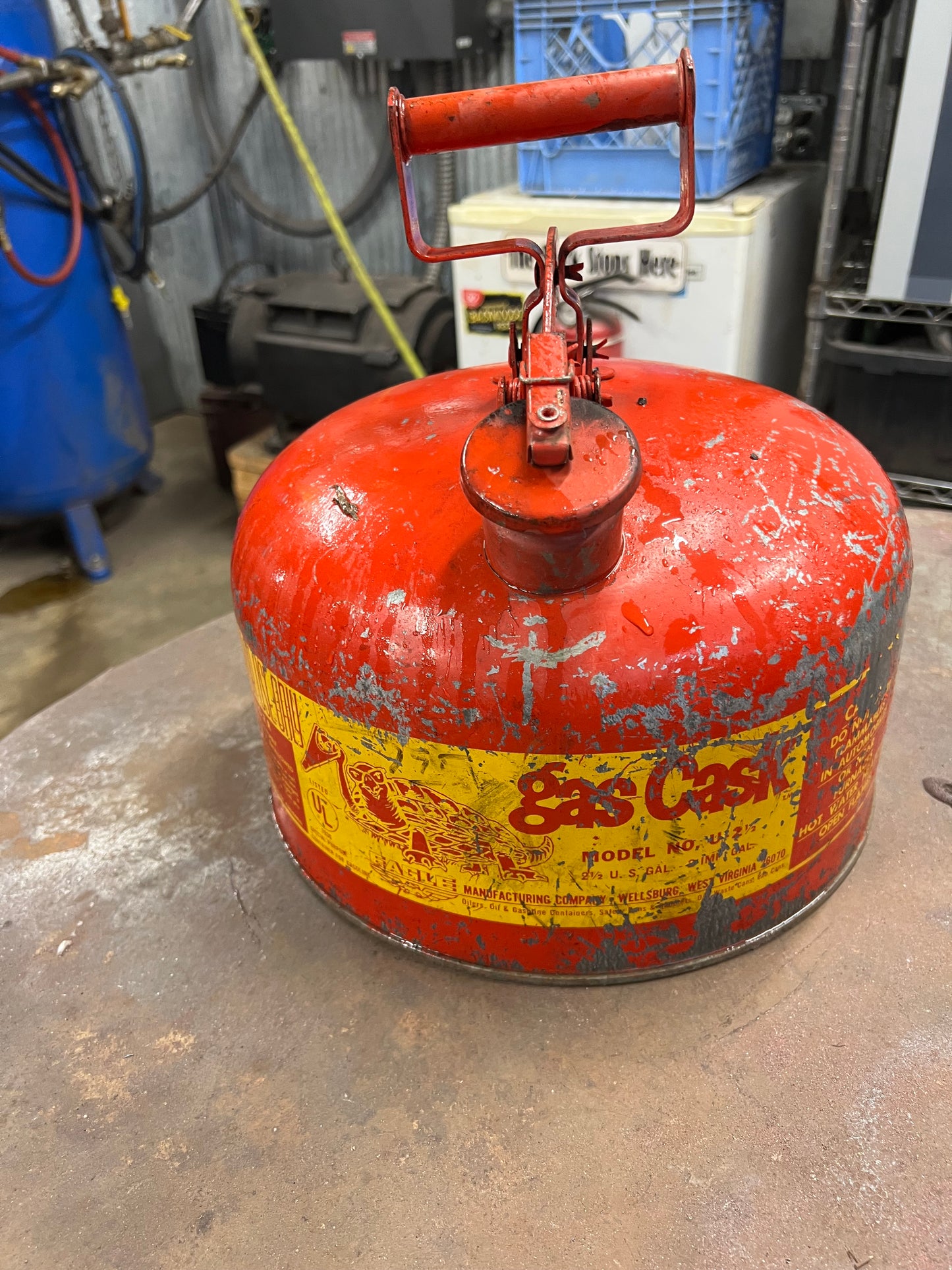 Squatty gas can jack-o-lantern please read description