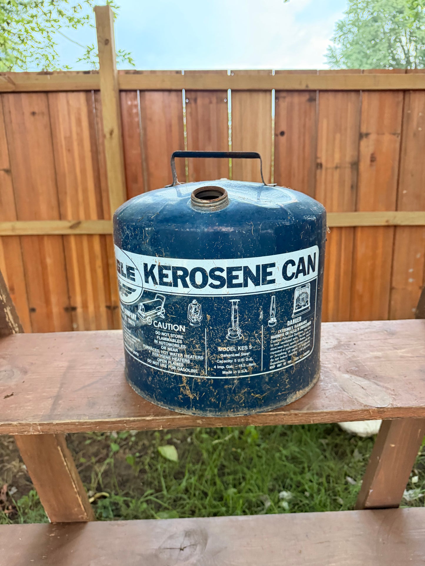 Hand cut gas can Jack-o-lantern C6