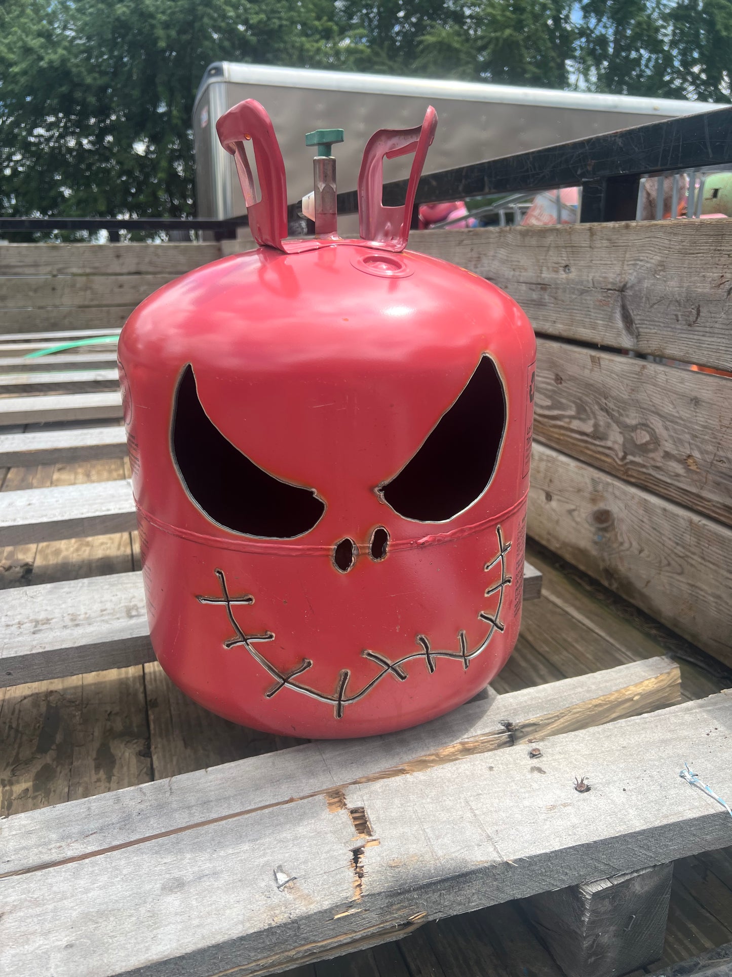 Helium tank Jack Skeleton hand cut