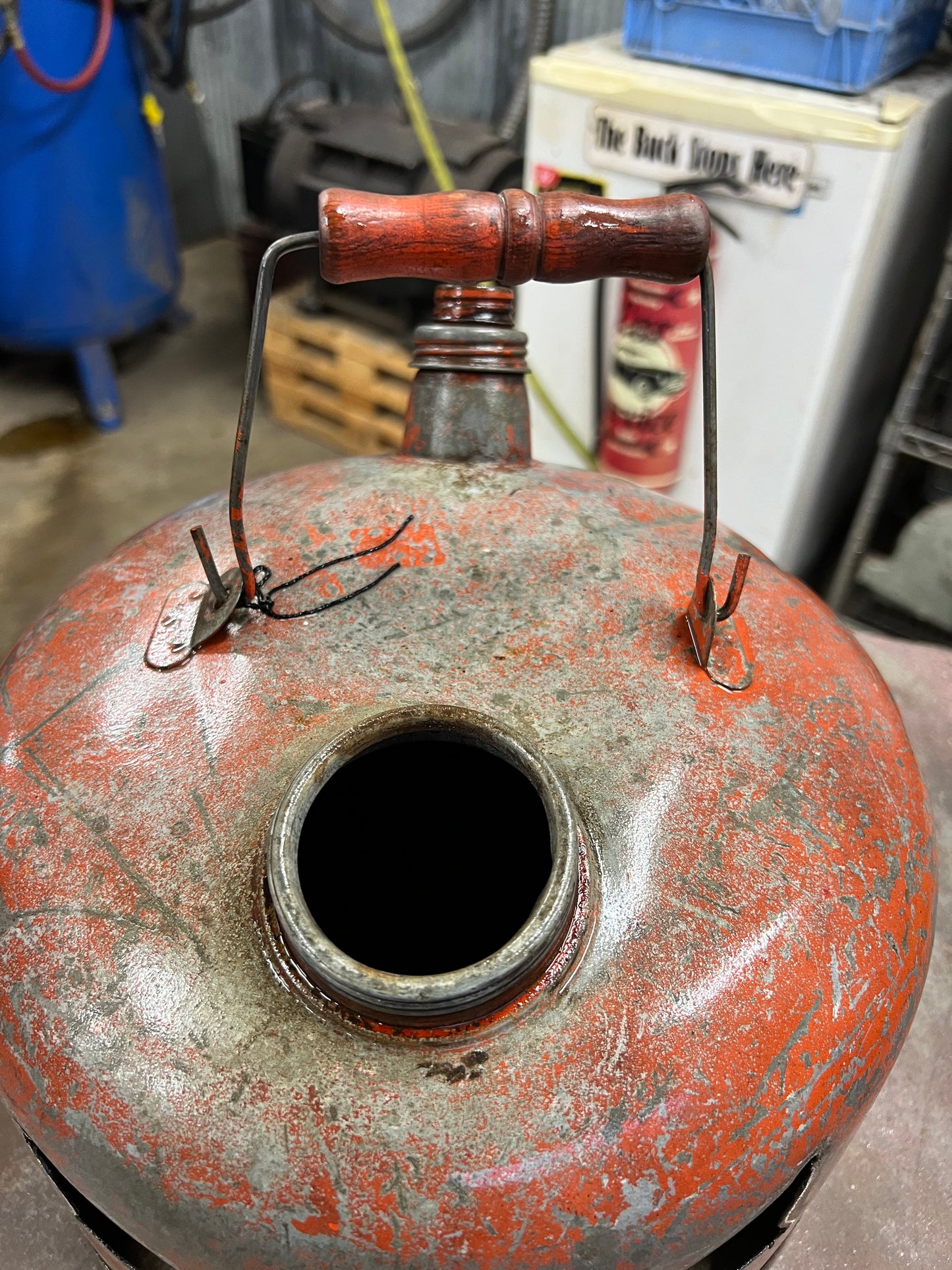 Squatty Jack Jack-o-lantern gas can