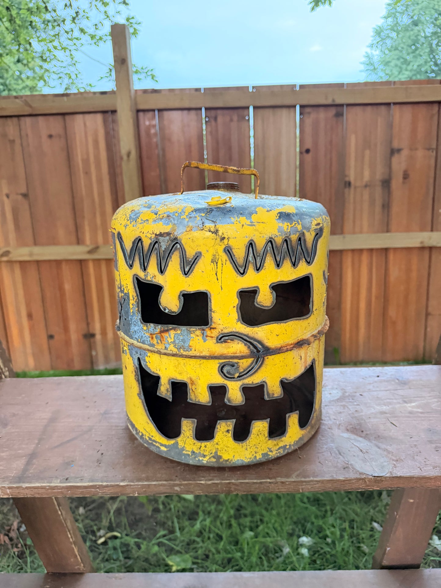 Hand cut gas can Jack-o-lantern C22